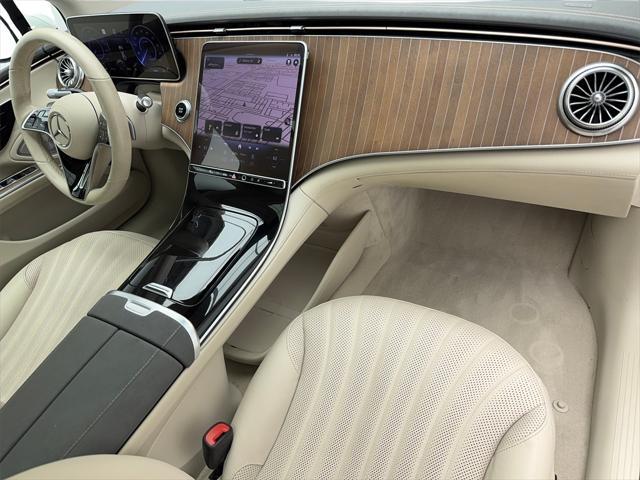 Photo of 2022 White Mercedes-Benz EQS 450+
