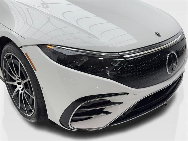 Photo of 2022 White Mercedes-Benz EQS 450+