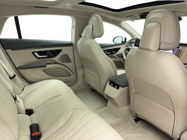 Photo of 2022 White Mercedes-Benz EQS 450+
