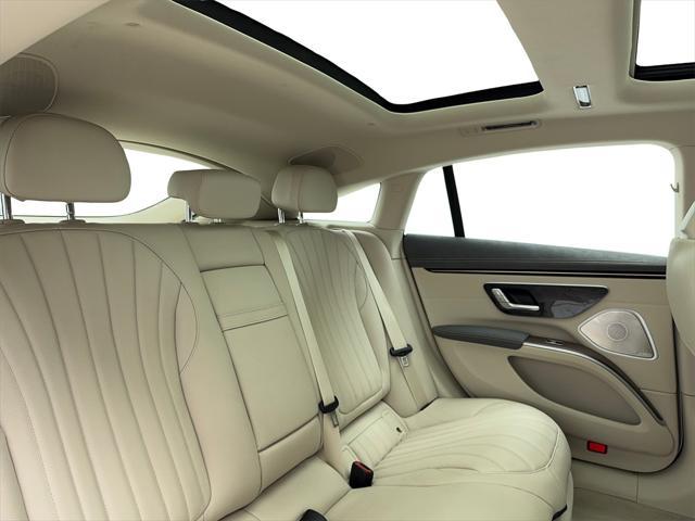 Photo of 2022 White Mercedes-Benz EQS 450+