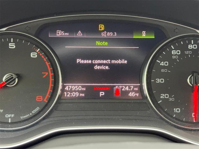 Photo of 2023 White Audi Q5