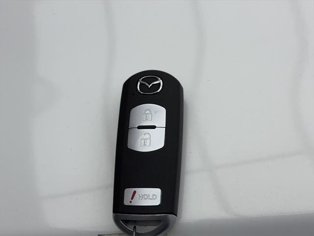 Photo of 2013 Crystal White Pearl Mica Mazda Mazda3