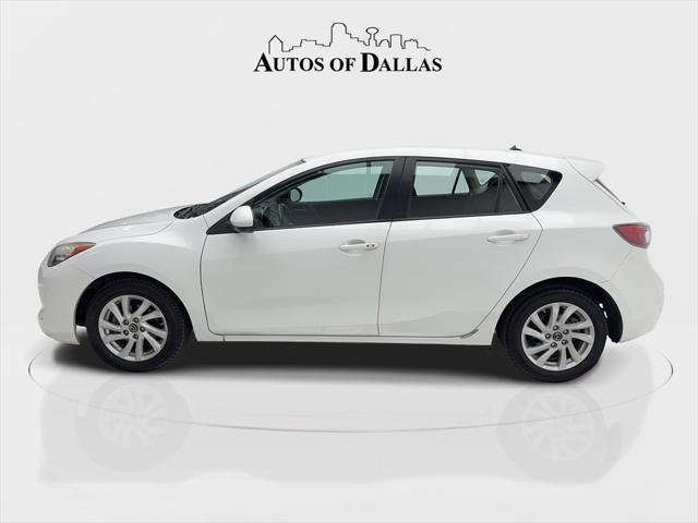 Photo of 2013 Crystal White Pearl Mica Mazda Mazda3