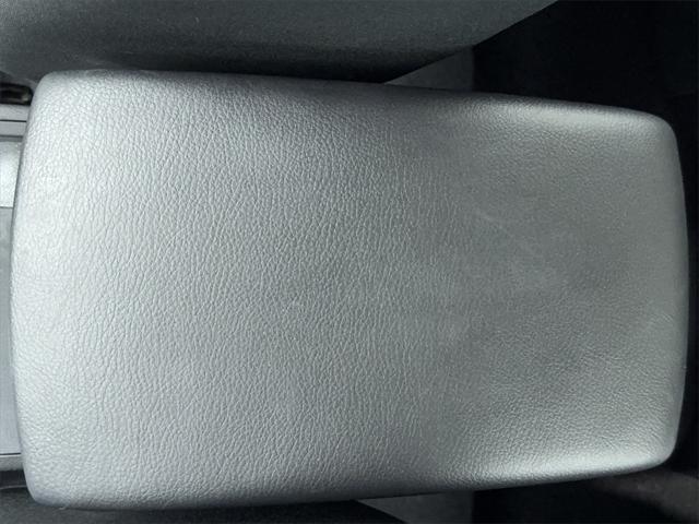 Photo of 2013 Crystal White Pearl Mica Mazda Mazda3