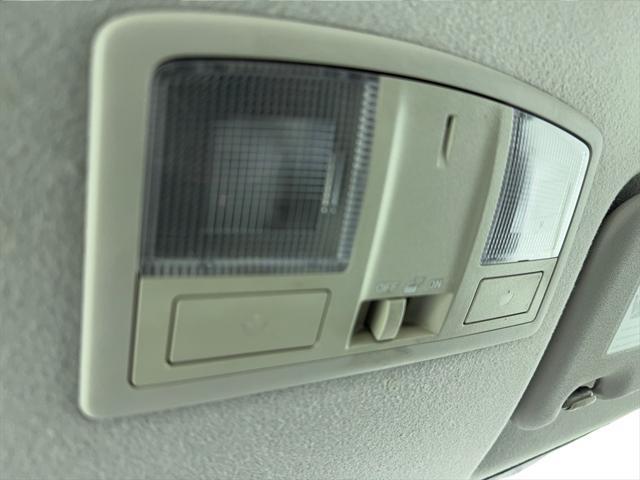 Photo of 2013 Crystal White Pearl Mica Mazda Mazda3