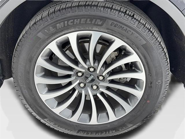 Photo of 2024 Infinite Black Metallic Clearcoat Lincoln Aviator