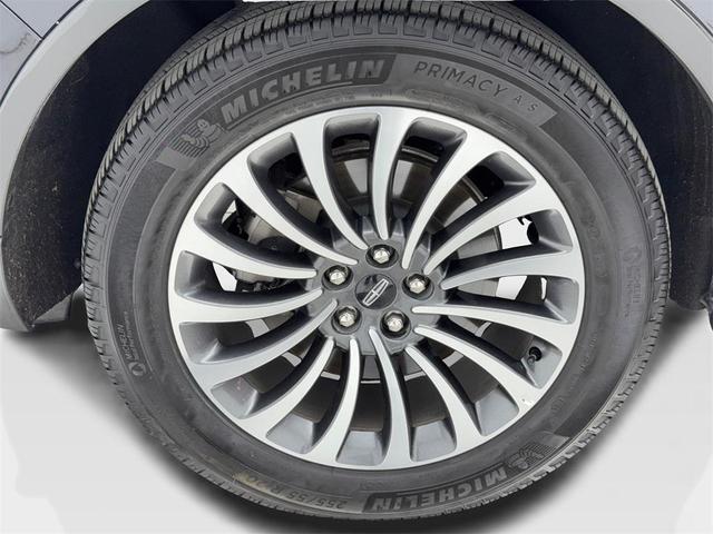 Photo of 2024 Infinite Black Metallic Clearcoat Lincoln Aviator