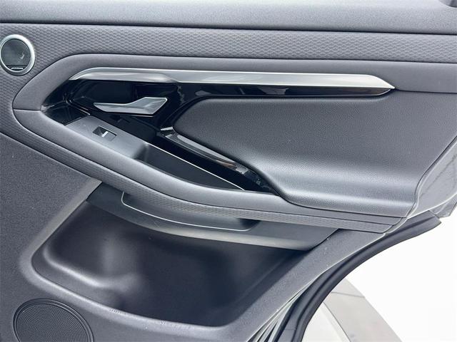 Photo of 2020 Black Land Rover Range Rover Evoque