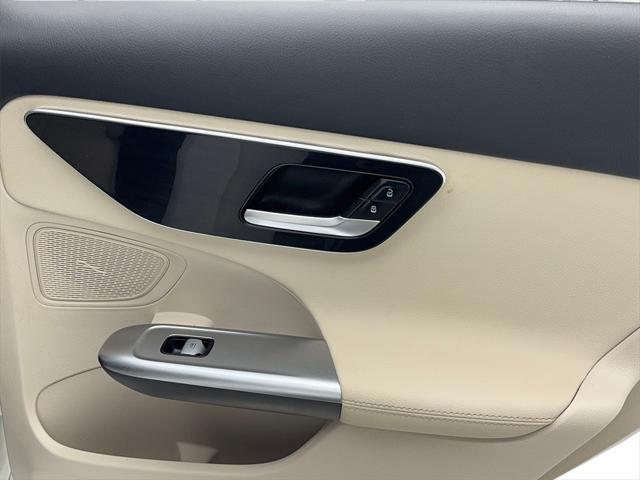 Photo of 2024 White Mercedes-Benz C-Class