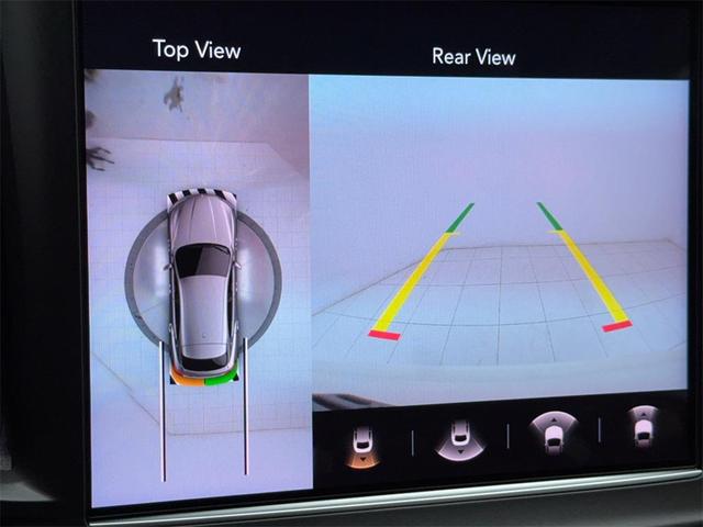 Photo of 2022 Bianco Maserati Levante