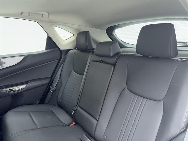 Photo of 2022 Atomic Silver Lexus NX 350