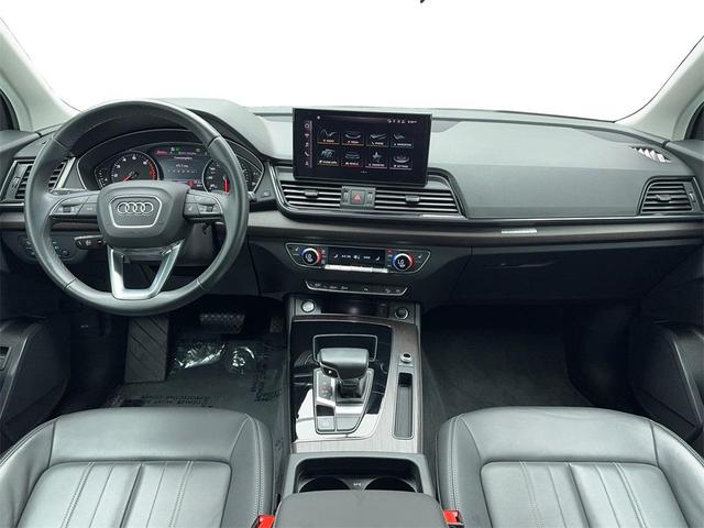 Photo of 2023 Ibis White Audi Q5