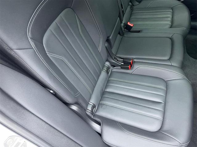 Photo of 2023 Ibis White Audi Q5