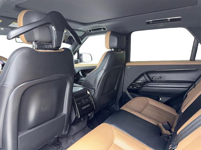 Photo of 2023 Santorini Black Metallic Land Rover Range Rover Sport