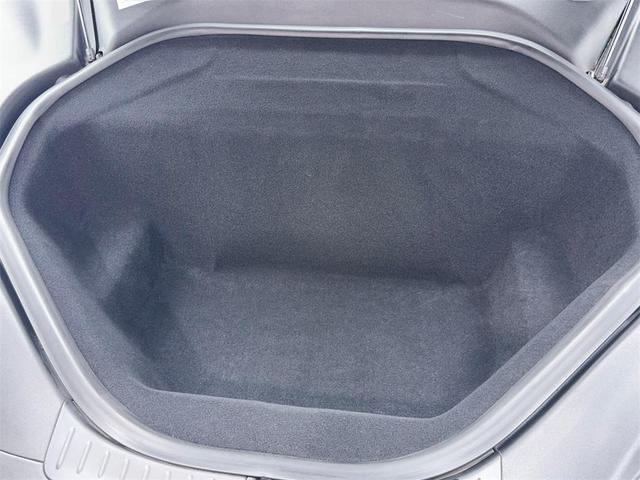Photo of 2016 Titanium Metallic Tesla Model S