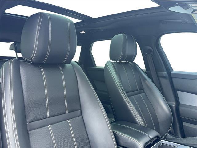 Photo of 2021 White Land Rover Range Rover Velar