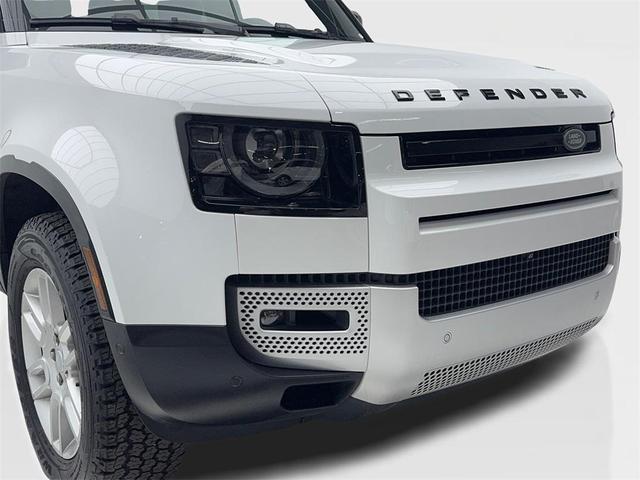 Photo of 2024 Fuji White Land Rover Defender