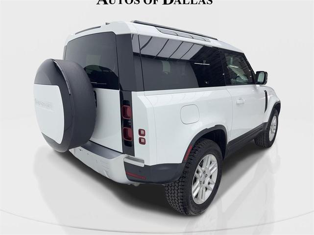 Photo of 2024 Fuji White Land Rover Defender