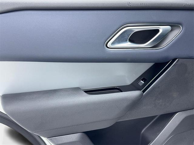 Photo of 2025 White Land Rover Range Rover Velar
