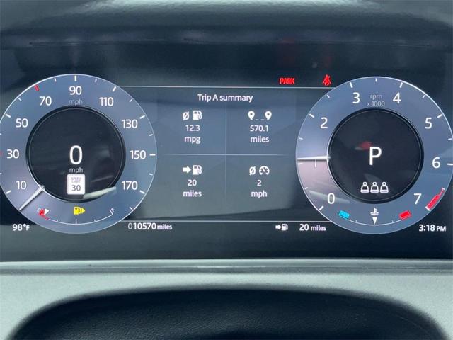 Photo of 2025 White Land Rover Range Rover Velar