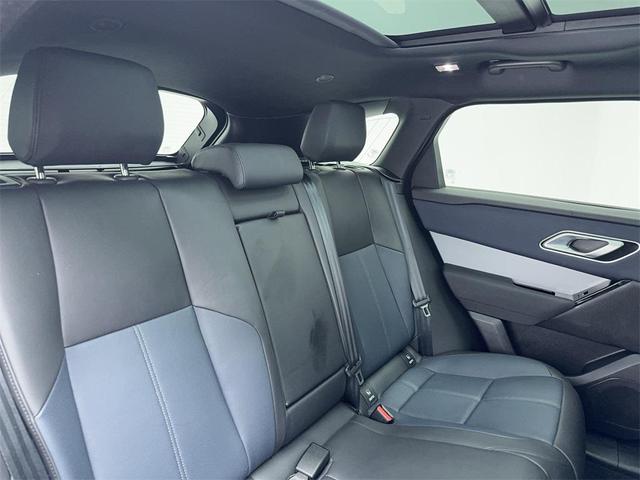 Photo of 2025 White Land Rover Range Rover Velar