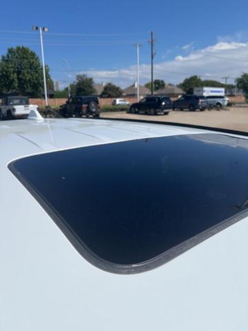 Photo of 2020 Bright White Clearcoat Jeep Grand Cherokee