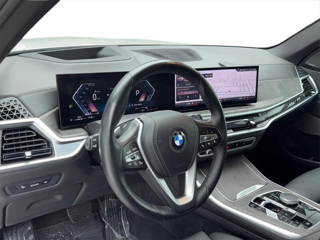 Photo of 2024 White BMW X5