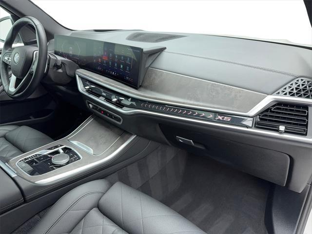 Photo of 2024 White BMW X5