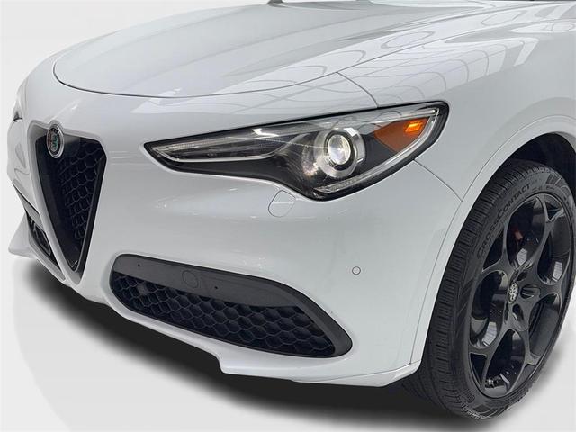 Photo of 2022 Alfa White Alfa Romeo Stelvio
