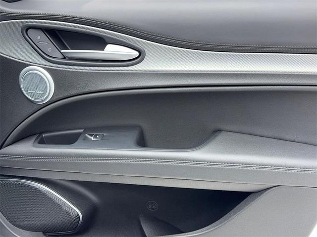 Photo of 2022 Alfa White Alfa Romeo Stelvio