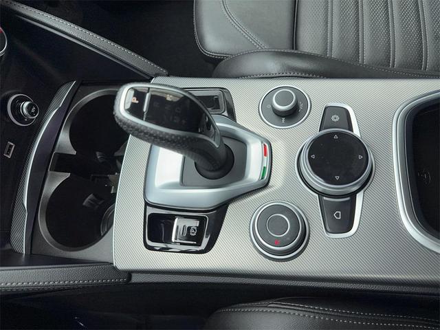 Photo of 2022 Alfa White Alfa Romeo Stelvio