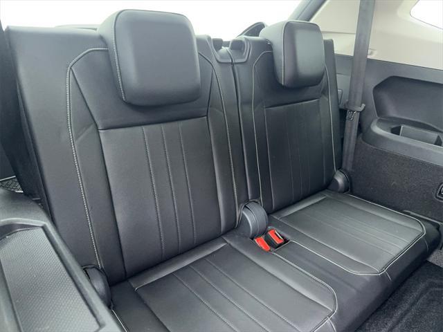 Photo of 2024 Pure White Volkswagen Tiguan