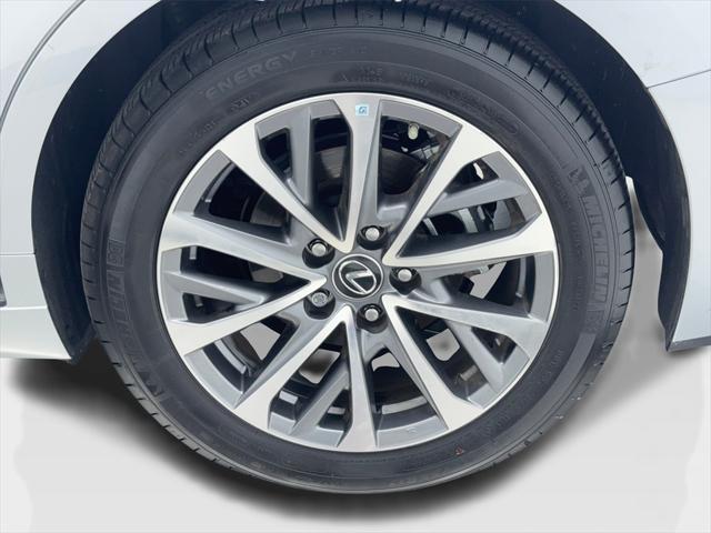 Photo of 2024 Iridium Lexus ES 350
