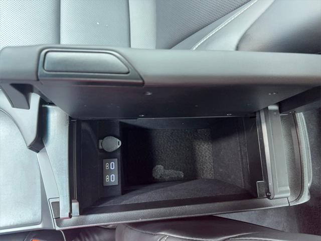 Photo of 2024 Iridium Lexus ES 350