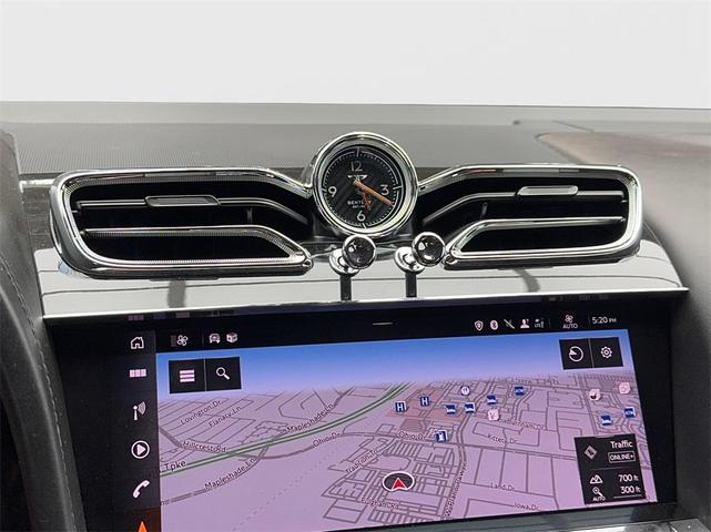 Photo of 2021 White Bentley Bentayga