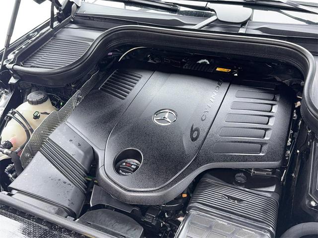 Photo of 2025 Black Mercedes-Benz GLS 450