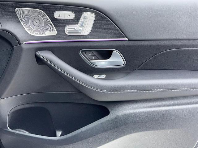 Photo of 2025 Black Mercedes-Benz GLS 450