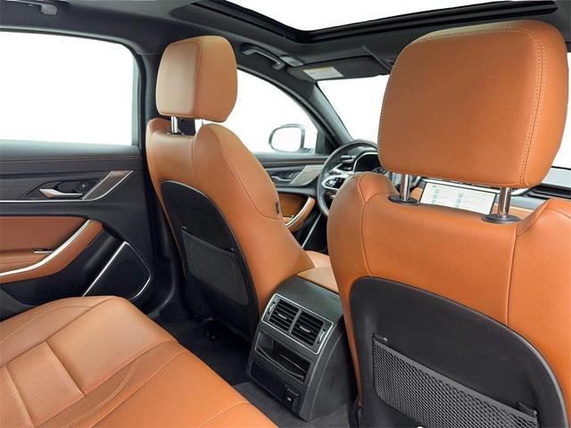 Photo of 2022 White Jaguar XF