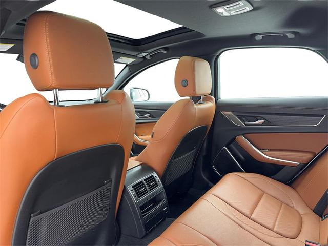 Photo of 2022 White Jaguar XF