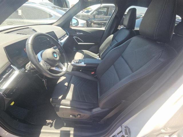 Photo of 2024 White BMW X1