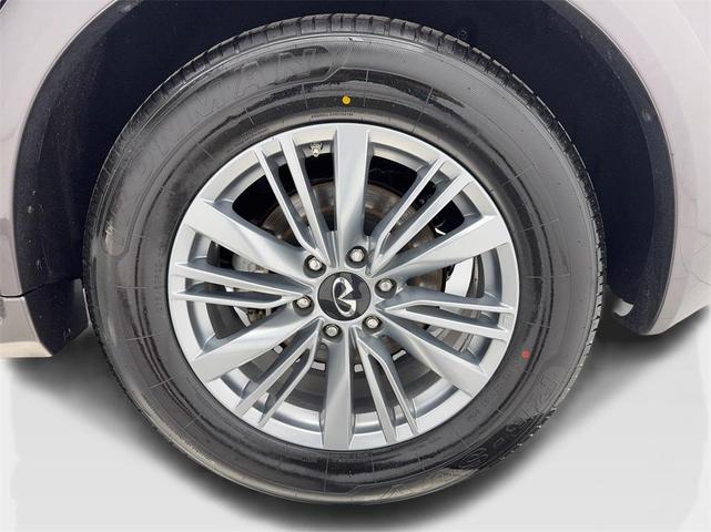 Photo of 2023 Anthracite Gray INFINITI QX80