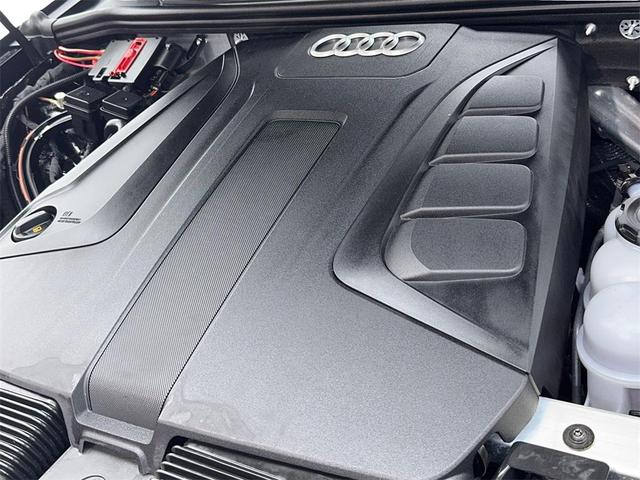 Photo of 2023 Black Metallic Audi Q7