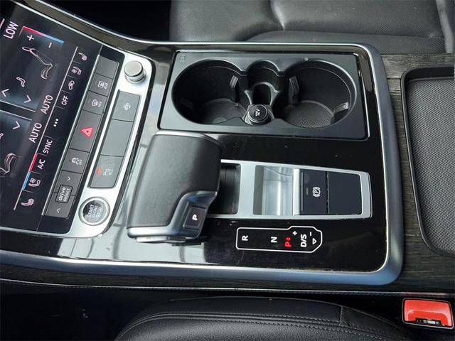 Photo of 2023 Black Metallic Audi Q7