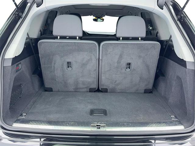 Photo of 2023 Black Metallic Audi Q7