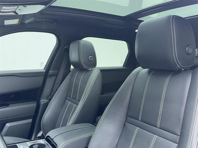 Photo of 2022 Gray Land Rover Range Rover Velar