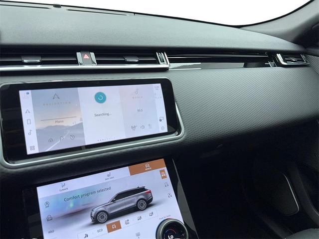 Photo of 2022 Gray Land Rover Range Rover Velar