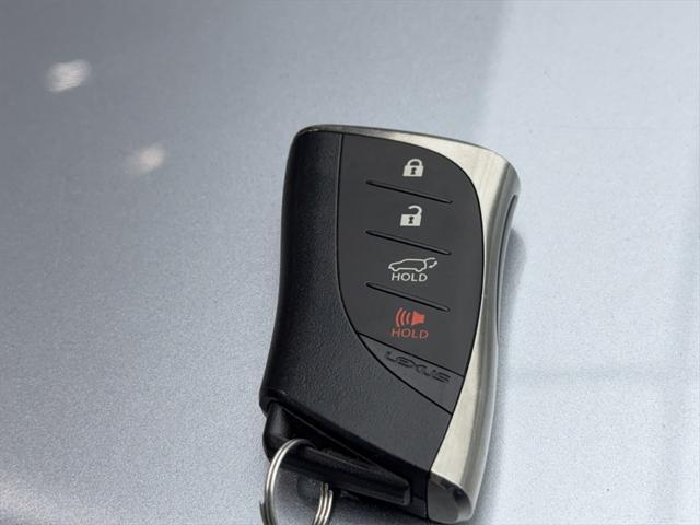 Photo of 2023 Iridium Lexus RX 350