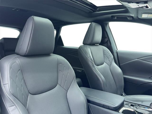 Photo of 2023 Iridium Lexus RX 350
