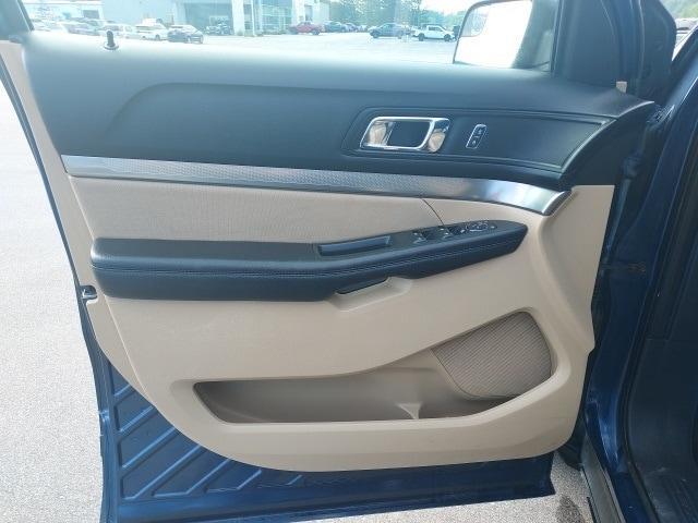 Photo of 2017 Blue Jeans Metallic Ford Explorer