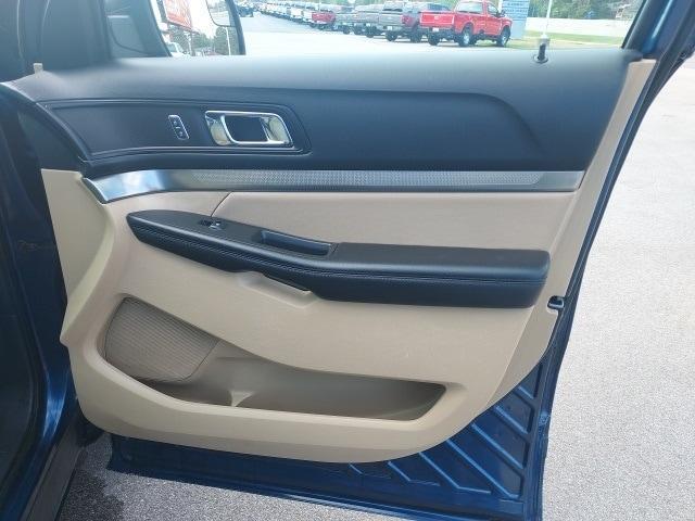 Photo of 2017 Blue Jeans Metallic Ford Explorer
